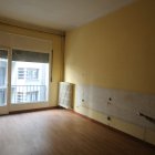 Estat actual d’una de les habitacions de l’antic hotel Pol.