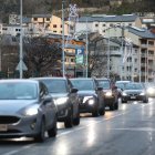 Vehicles circulant per Andorra la Vella.
