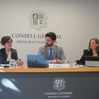 Núria Segués, Cerni Escalé i Maria Àngels Aché en la roda de premsa d'aquest matí.