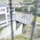 L’entorn d’un centre de segona esenyança.