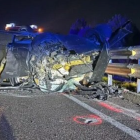 La furgoneta del conductor que va morir en xocar amb un Porsche d'Andorra a Artesa de Segre, a la C-14, va quedar bolcada