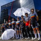 Ciclistes amb les noves equipacions de la FAC.