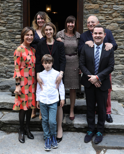 Fotos de família després del jurament dels ministres