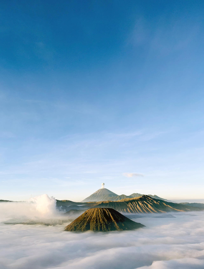 “Ens vam despertar a les 02:30 per poder veure la sortida del sol al Mont Bromo, situat a la illa de Java, més concretament, a Cemoro Lawang (Indonèsia). Va ser una experiencia que de ben segur tornarem a repetir”, expressa la lectora.