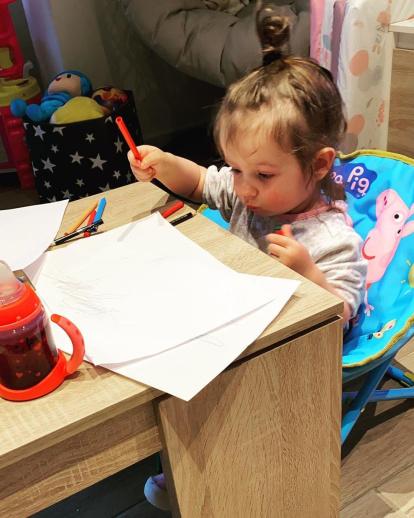 Pintar, una de les distraccions preferides dels infants