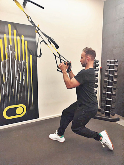 ESQUAT 1 CAMA AMB TRX