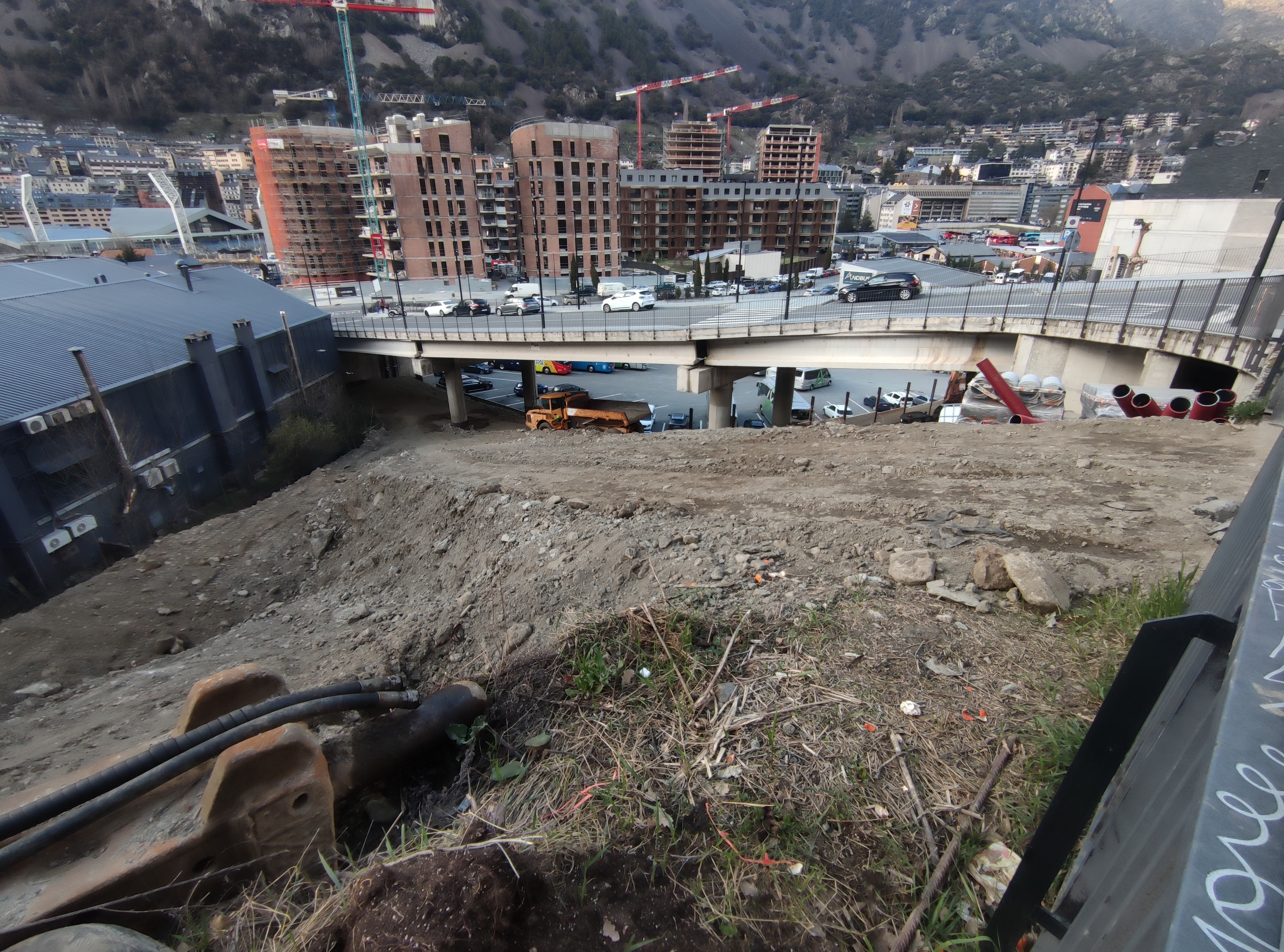 The land where the block is planned to be built.