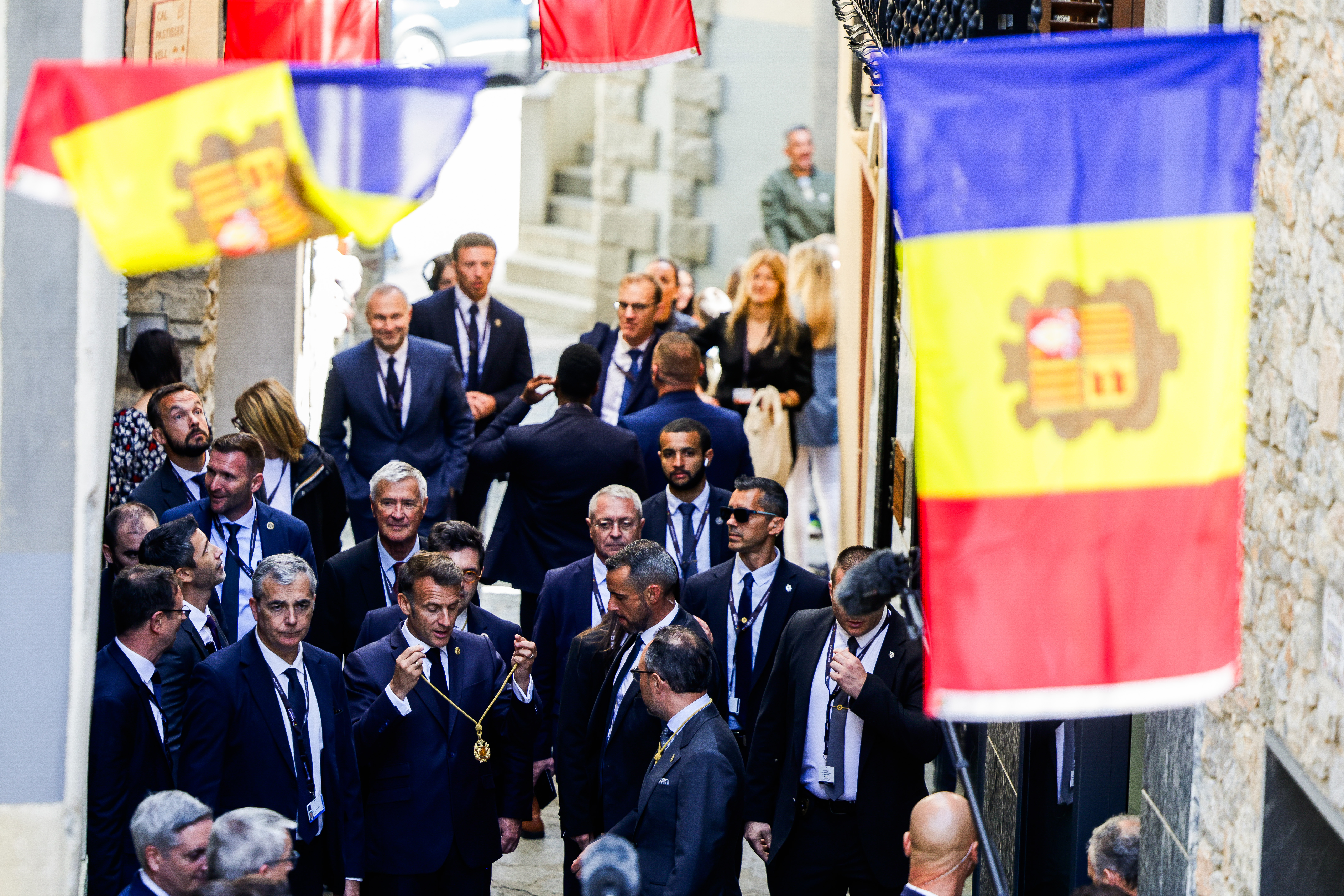 Macron, yesterday going to Casa de la Vall.