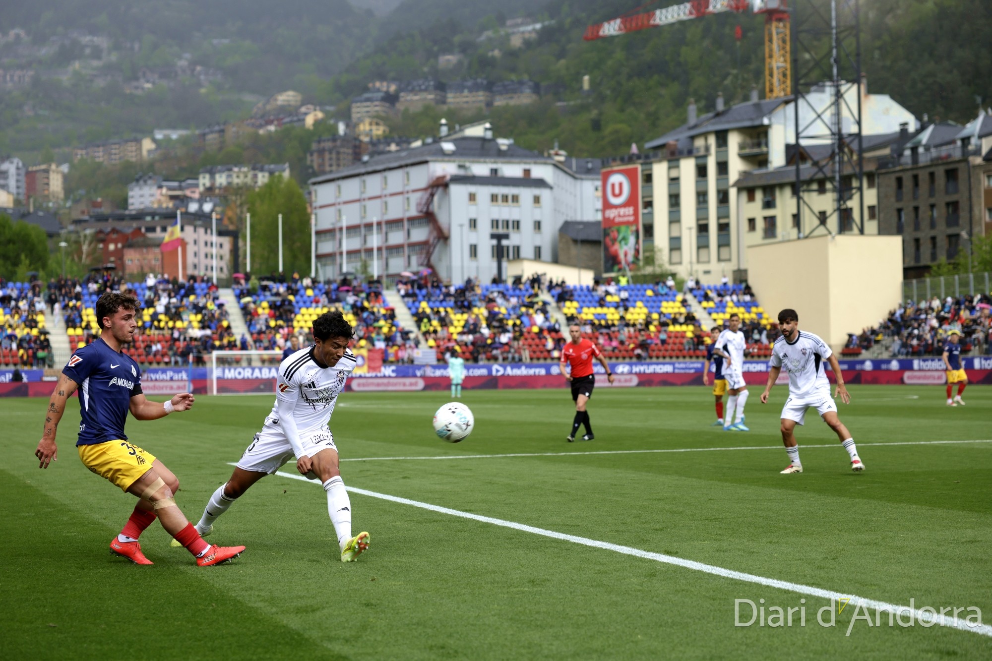 A moment of the match between FC Andorra and Albacete.