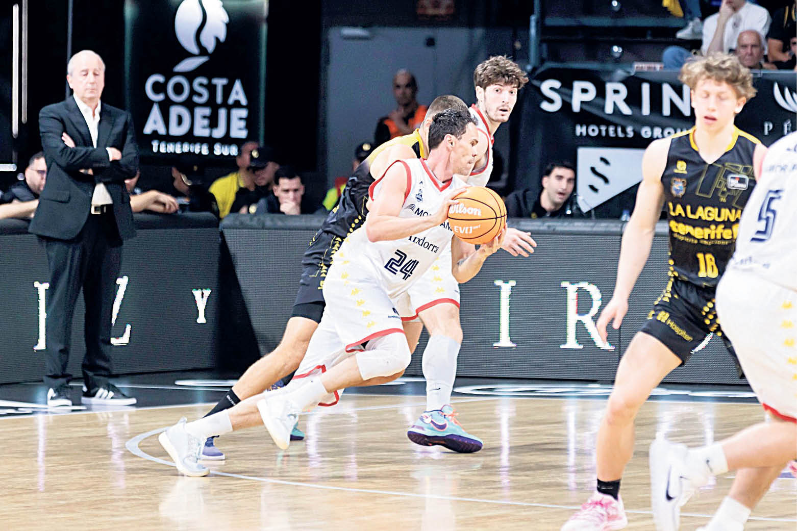 Kuric scored the triple in Morabanc's triumph (89-90).