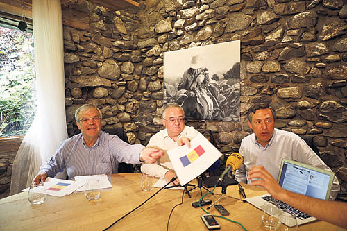 Duró, Font and López are part of the provisional executive.