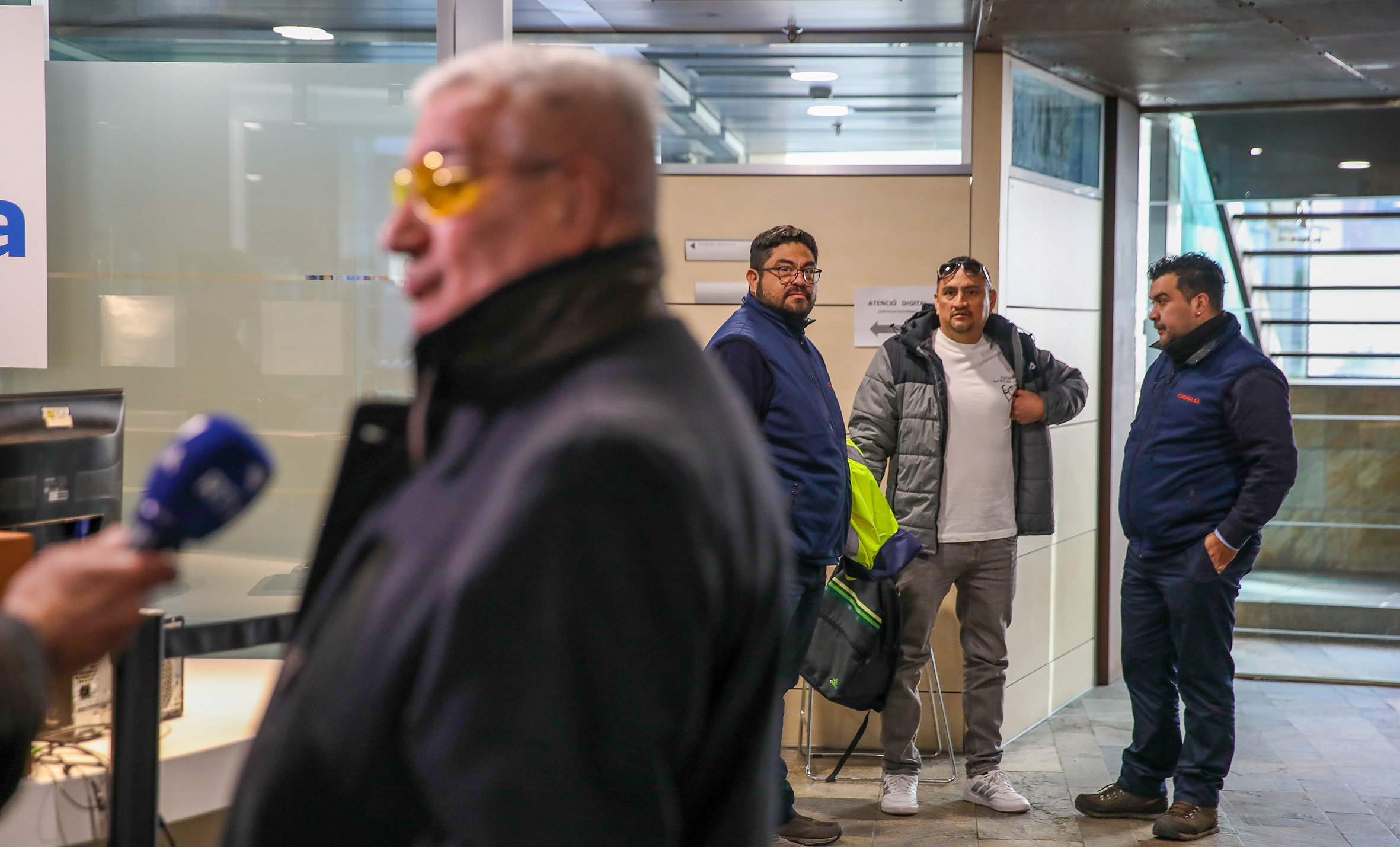Workers of the public transport concessionaire.