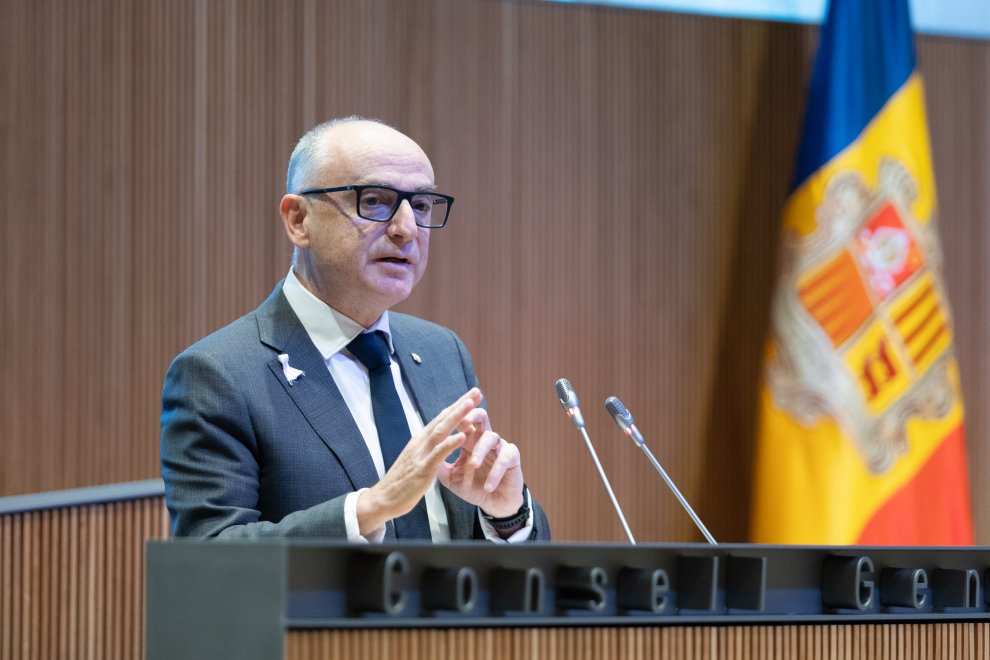 The Minister of Finance, Ramon Lladós, in the General Council.