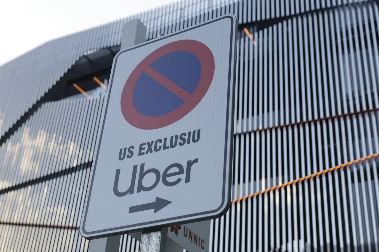 The sign of the Uber parking area in Andorra la Vella.
