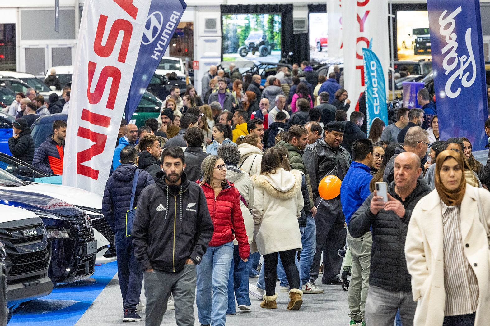 Visitors to the Andorra la Vella Fair, yesterday afternoon.