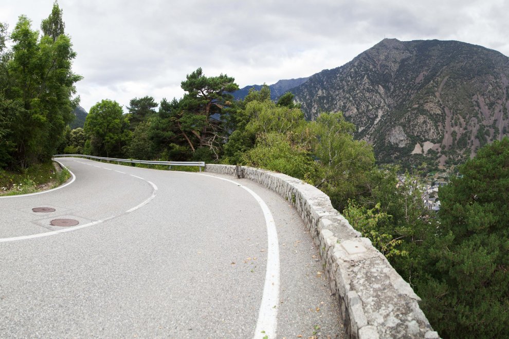 La Comella road.